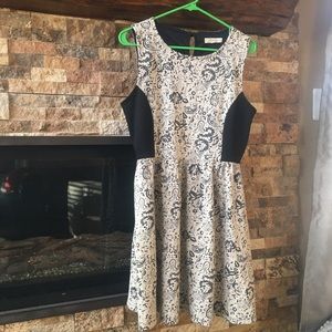 Rewind XL Sleeveless Brocade black/white Flattering Dress